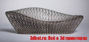 Диван, напечатанный на 3D принтере из металлической сетки